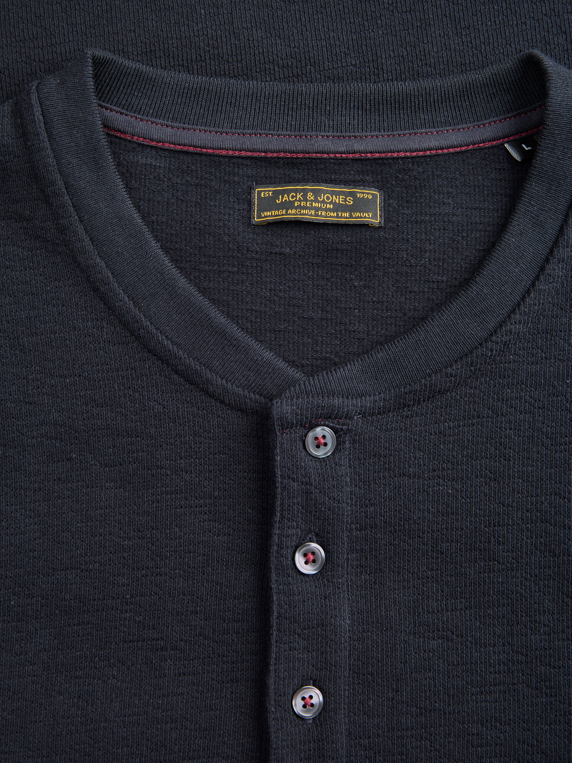 model_shot-detail